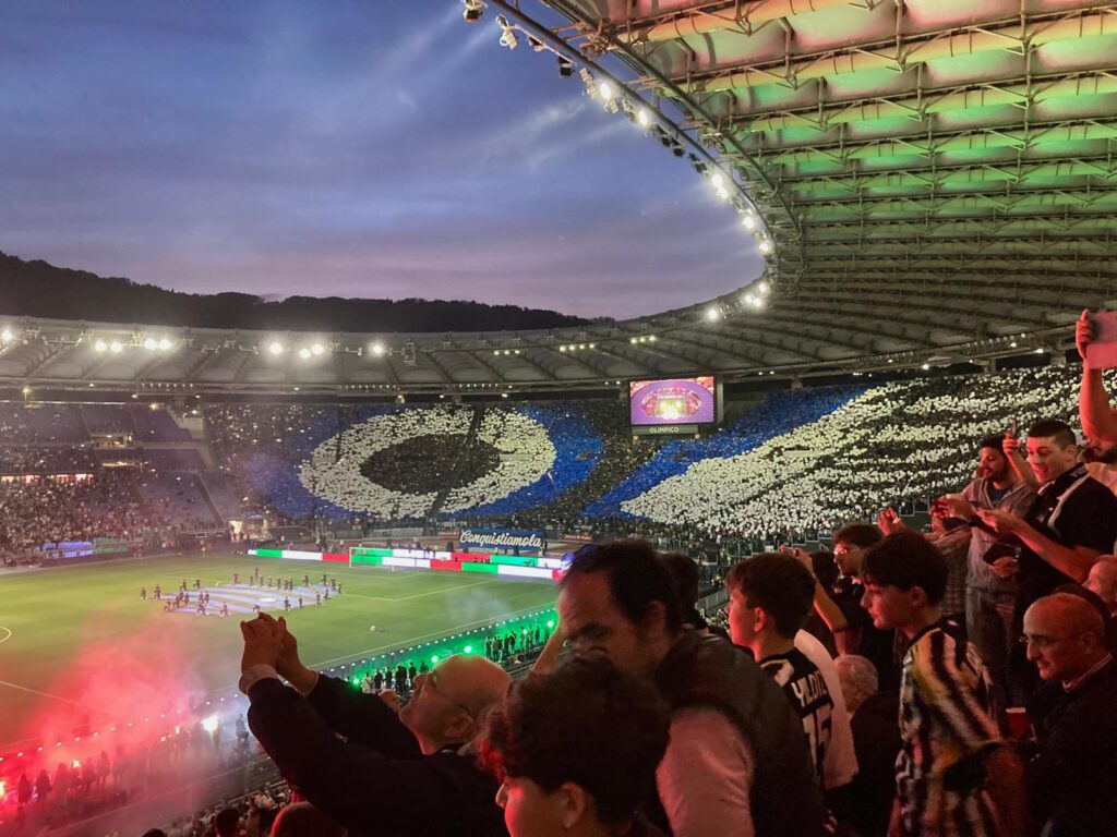 Choreo von Atalanta im Finale.