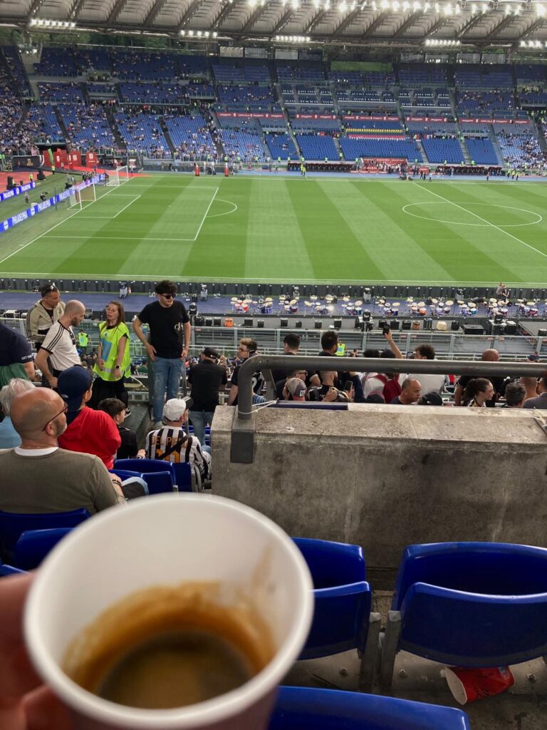 espresso im stadio olimpico.