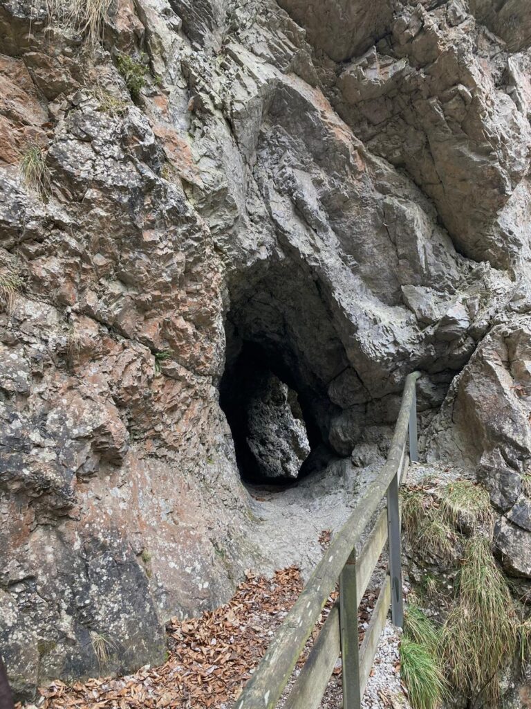Weg in der Slizza Schlucht.